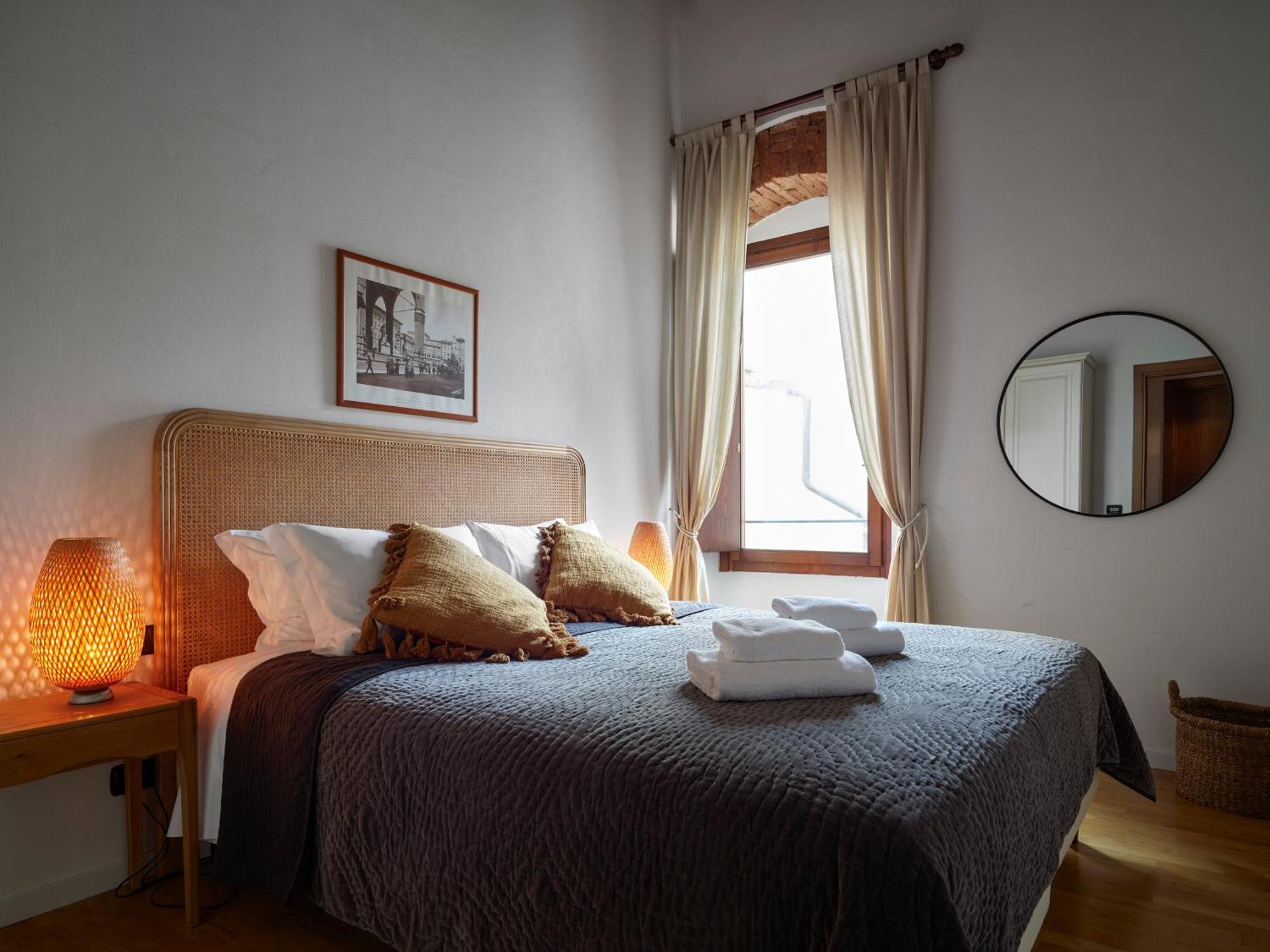 One Of A Kind Near The Duomo W/Balcony Palace Apt Флоренция Экстерьер фото