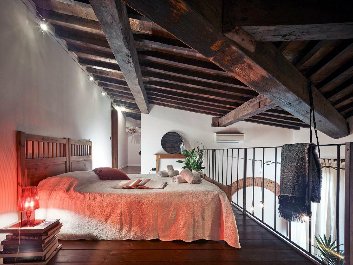 One Of A Kind Near The Duomo W/Balcony Palace Apt Флоренция Экстерьер фото